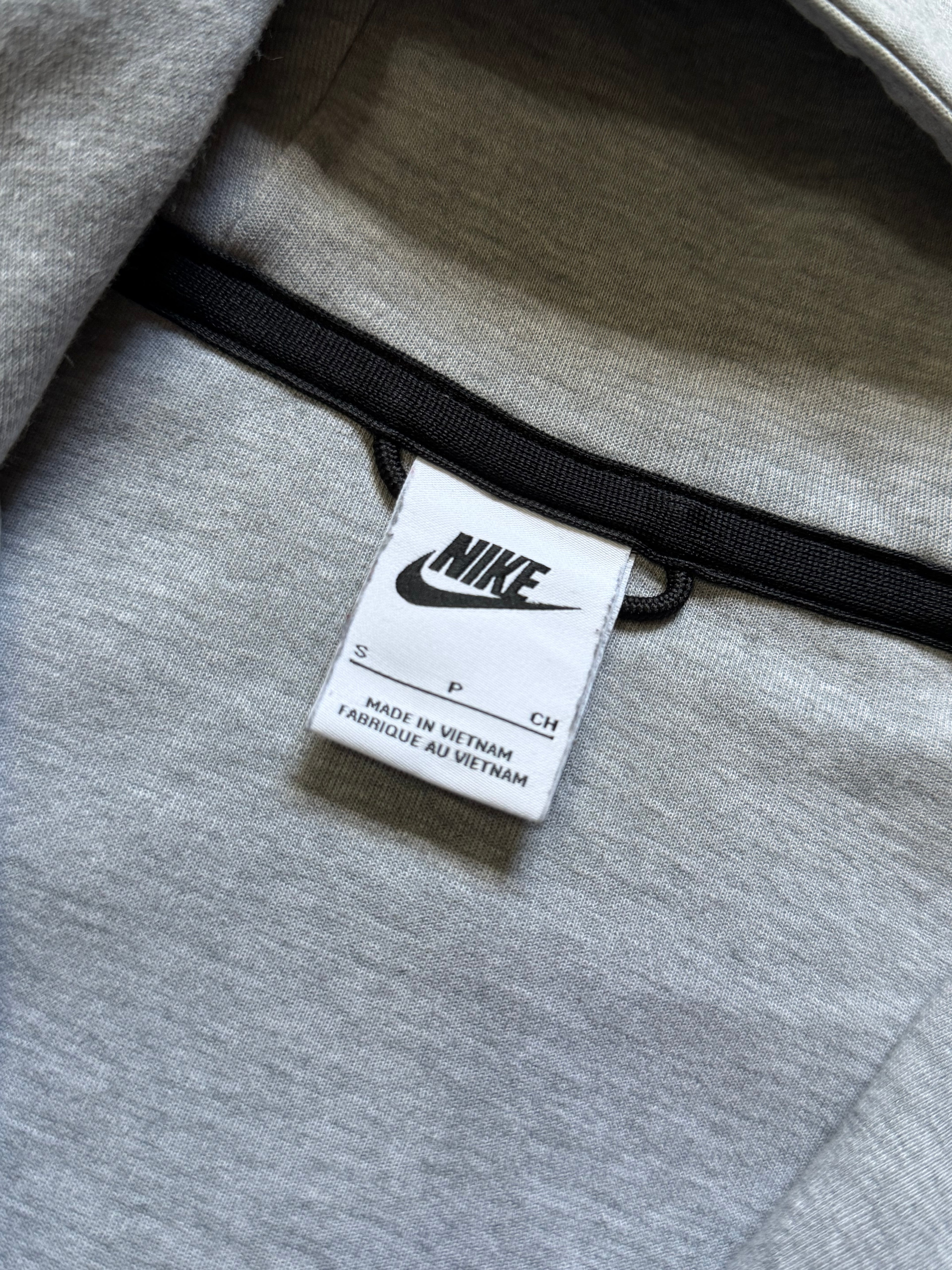 Nike Tech