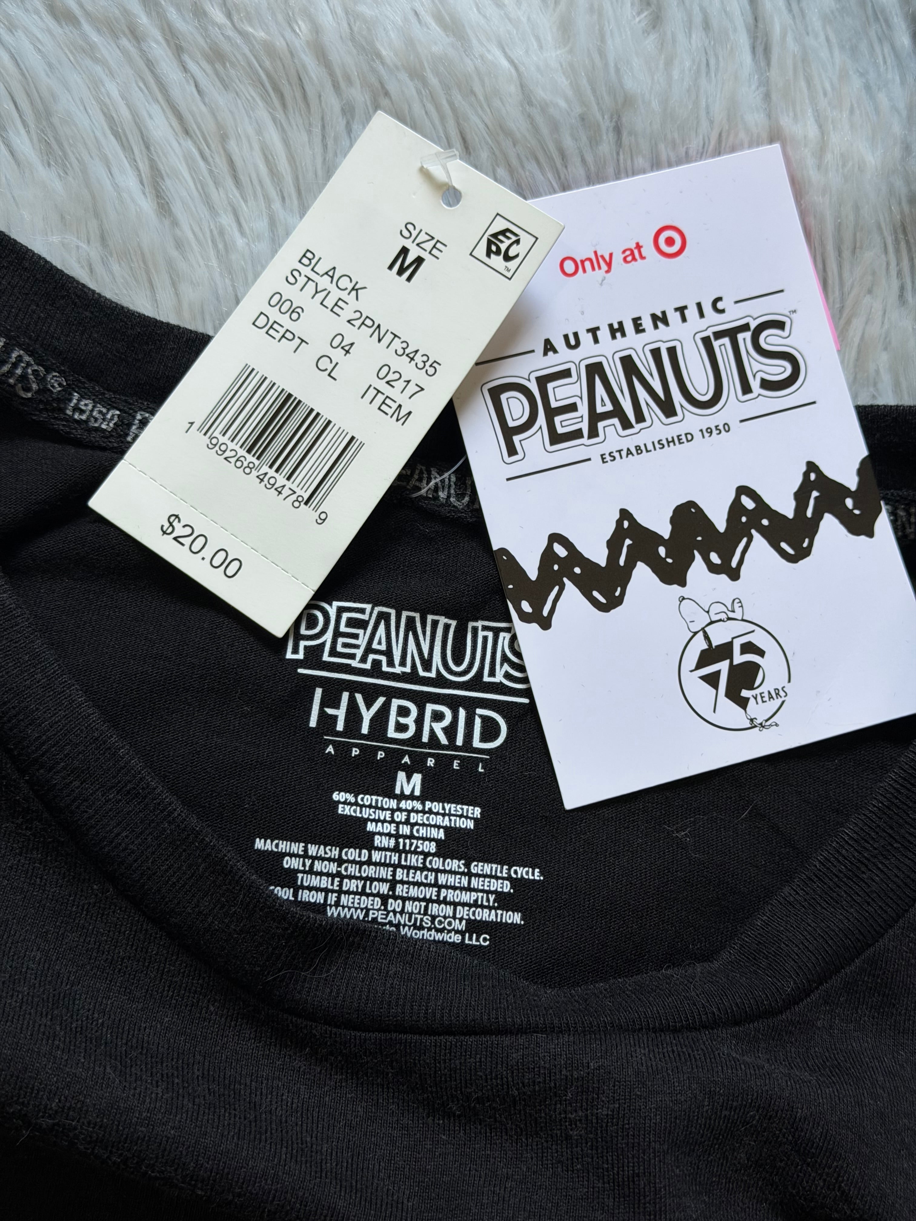 Peanuts / NEW