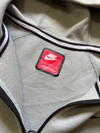Nike Tech