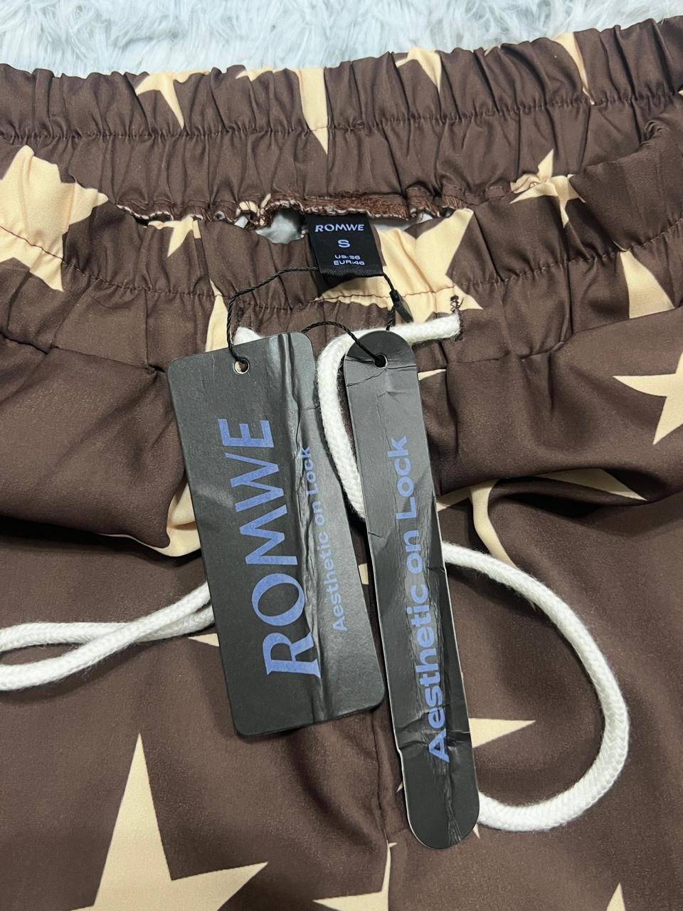 ROMWE Shorts / NEW